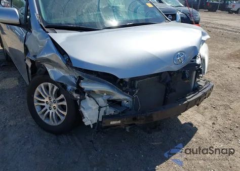 2015 Toyota Sienna Xle 8 Passenger from USA, damaged, VIN 5TDYK3DC3FS670960
